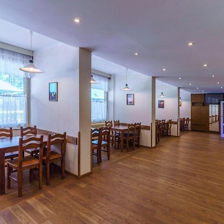 Hotel Hladina Nebrich Kültér fotó