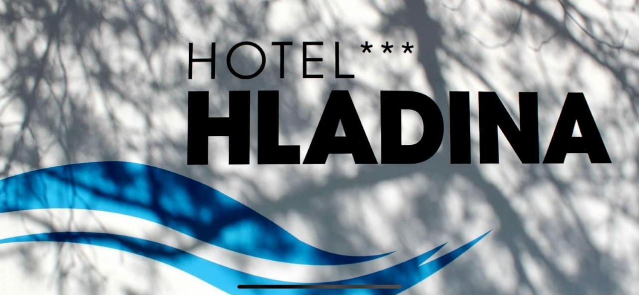 Hotel Hladina Nebrich Kültér fotó
