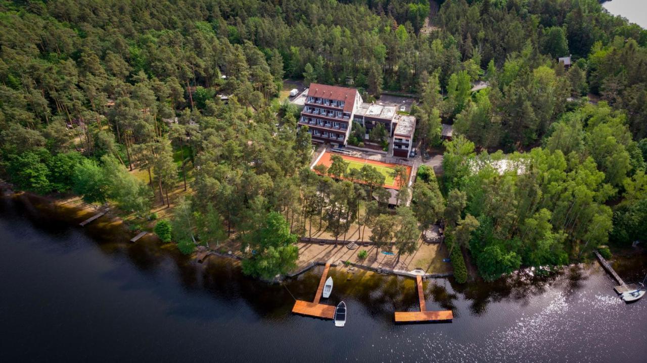 Hotel Hladina Nebrich Kültér fotó